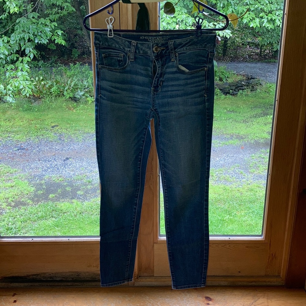 American Eagle super stretch skinny jeans size 4 Short